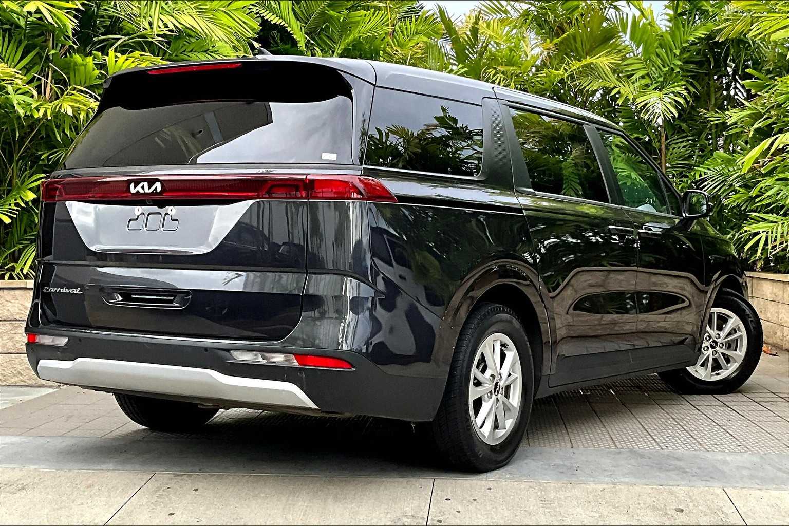 Thumbnail: 2022 Kia Carnival - 23
