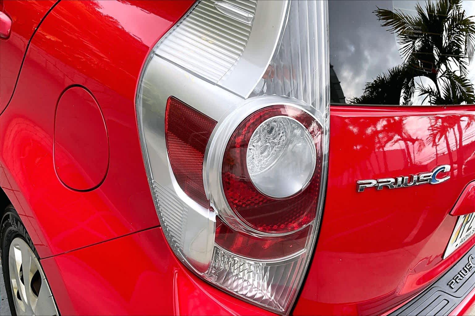 Thumbnail: 2012 Toyota Prius c - 33