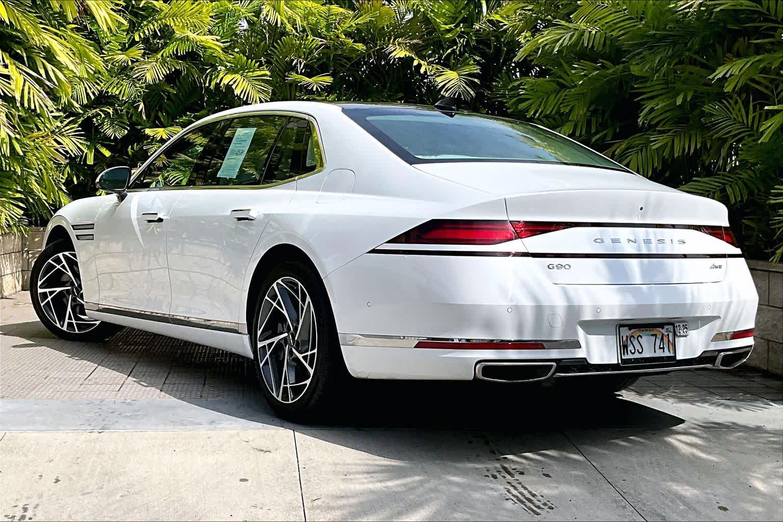 Thumbnail: 2023 Genesis G90 - 5