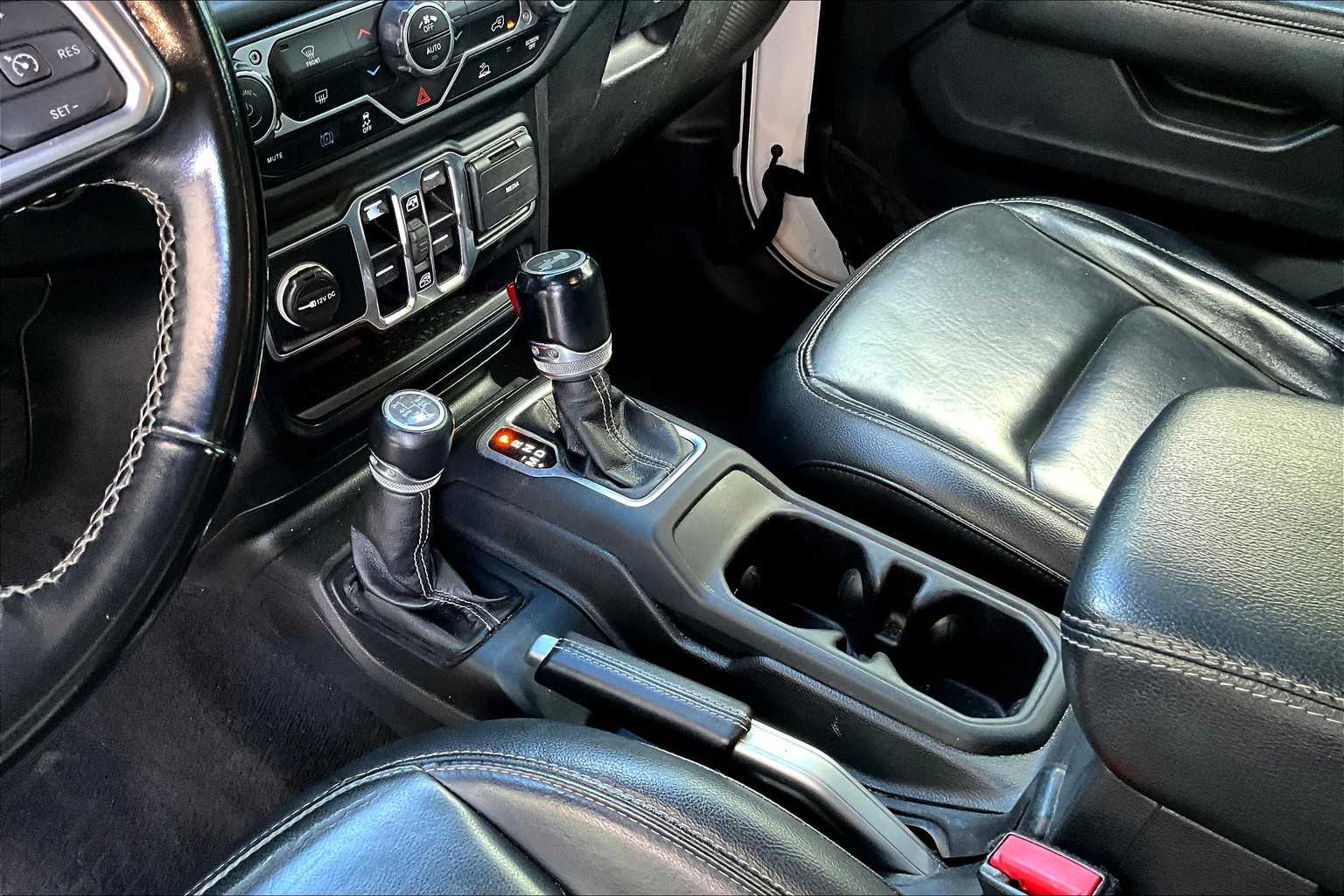 Thumbnail: 2021 Jeep Wrangler - 17