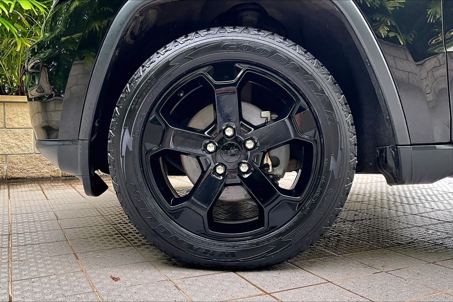 Thumbnail: 2018 Jeep Grand Cherokee - 9