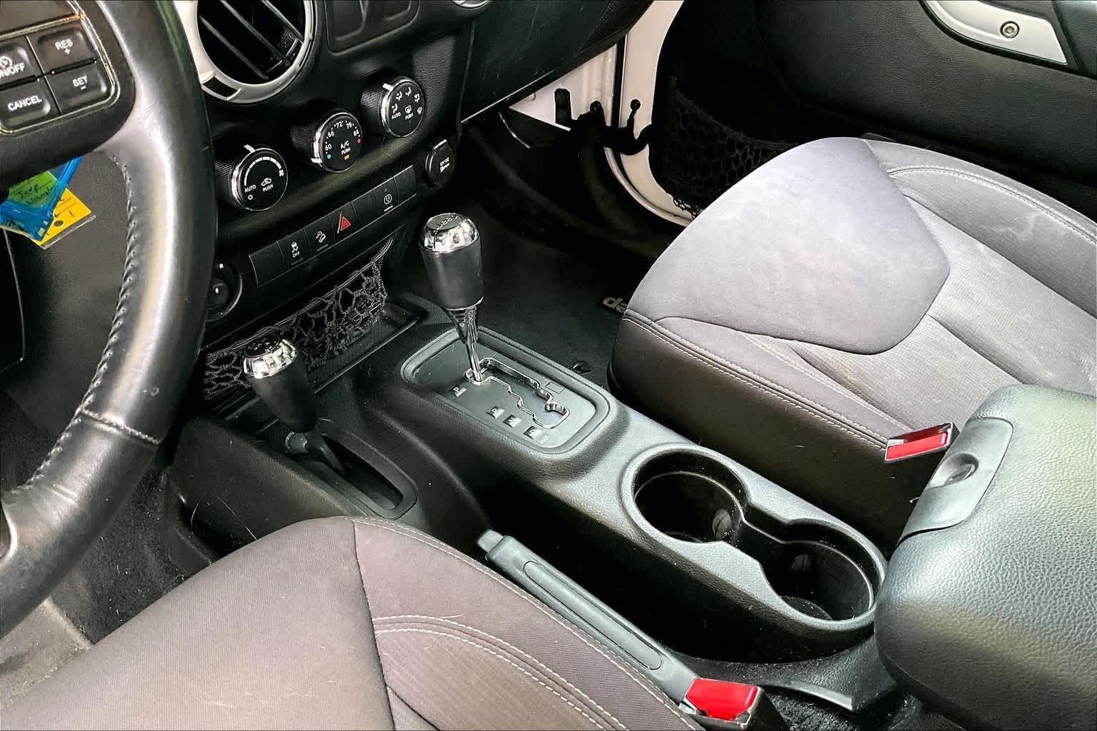 Thumbnail: 2013 Jeep Wrangler - 17