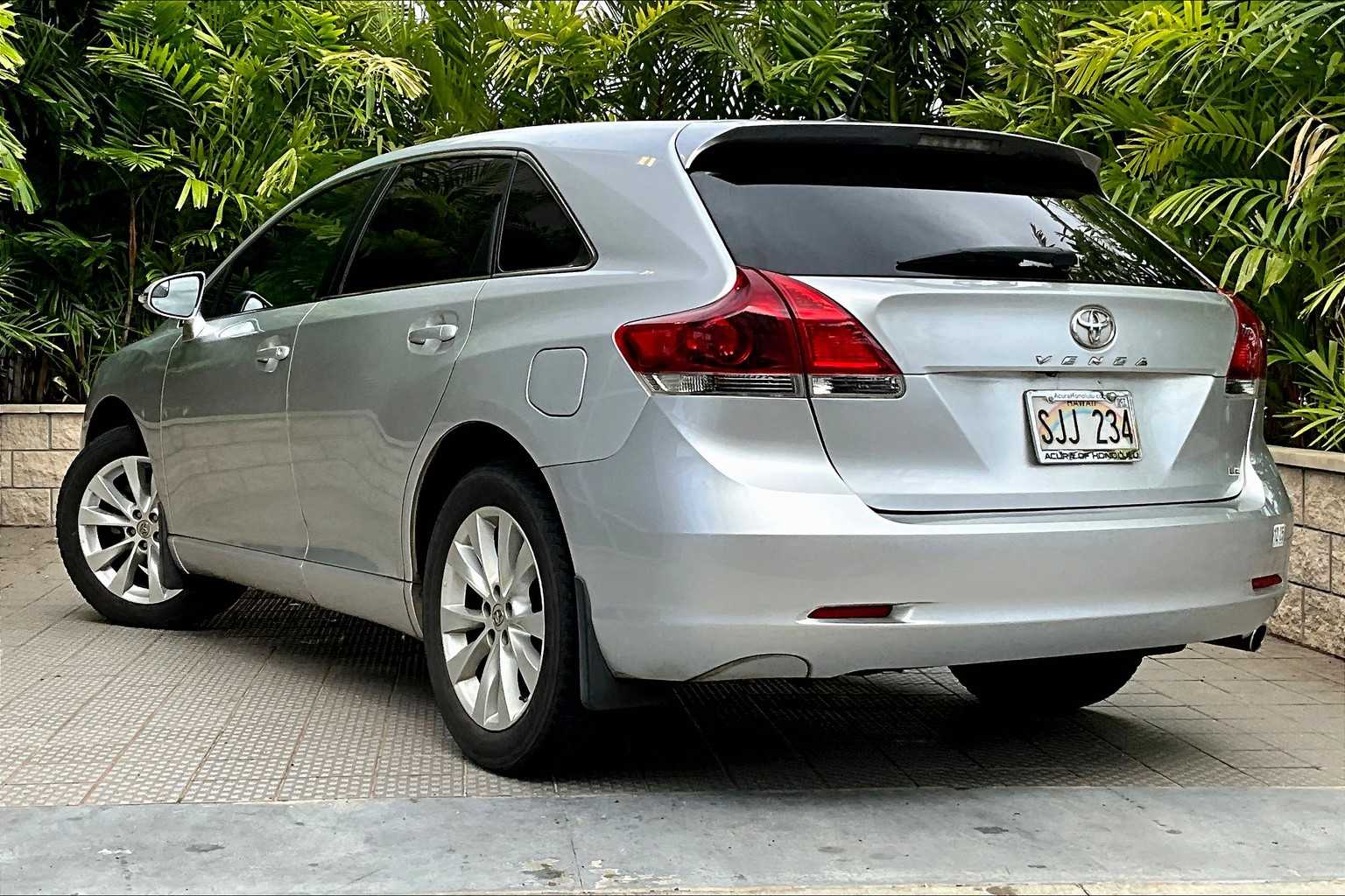 Thumbnail: 2014 Toyota Venza - 4