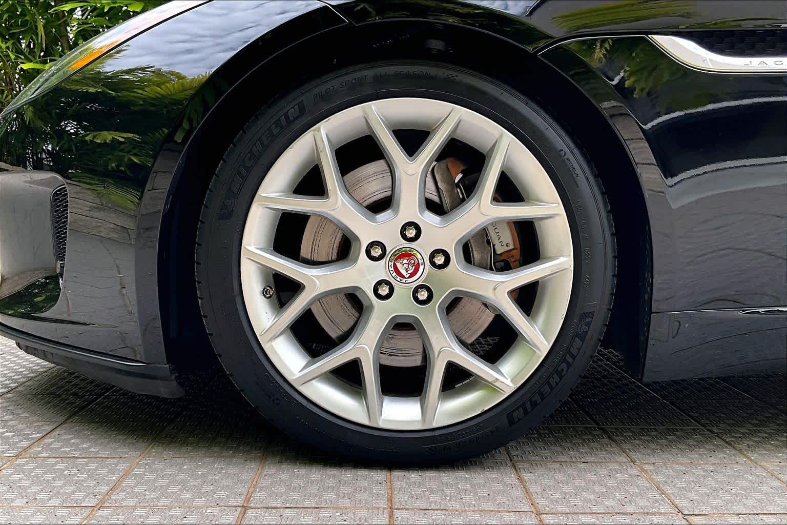 Thumbnail: 2018 Jaguar F-Type - 9