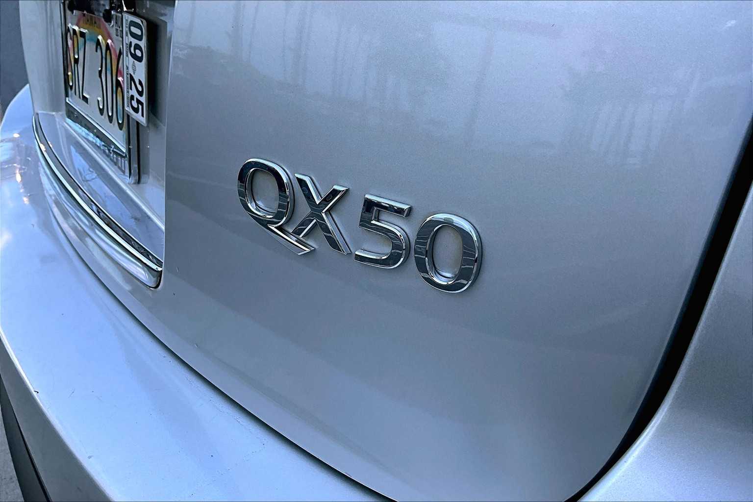 Thumbnail: 2014 INFINITI QX50 - 8