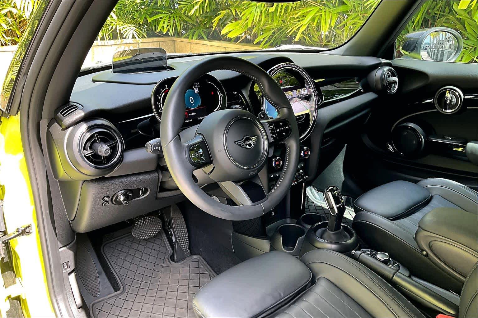Thumbnail: 2024 MINI Cooper Hardtop - 3