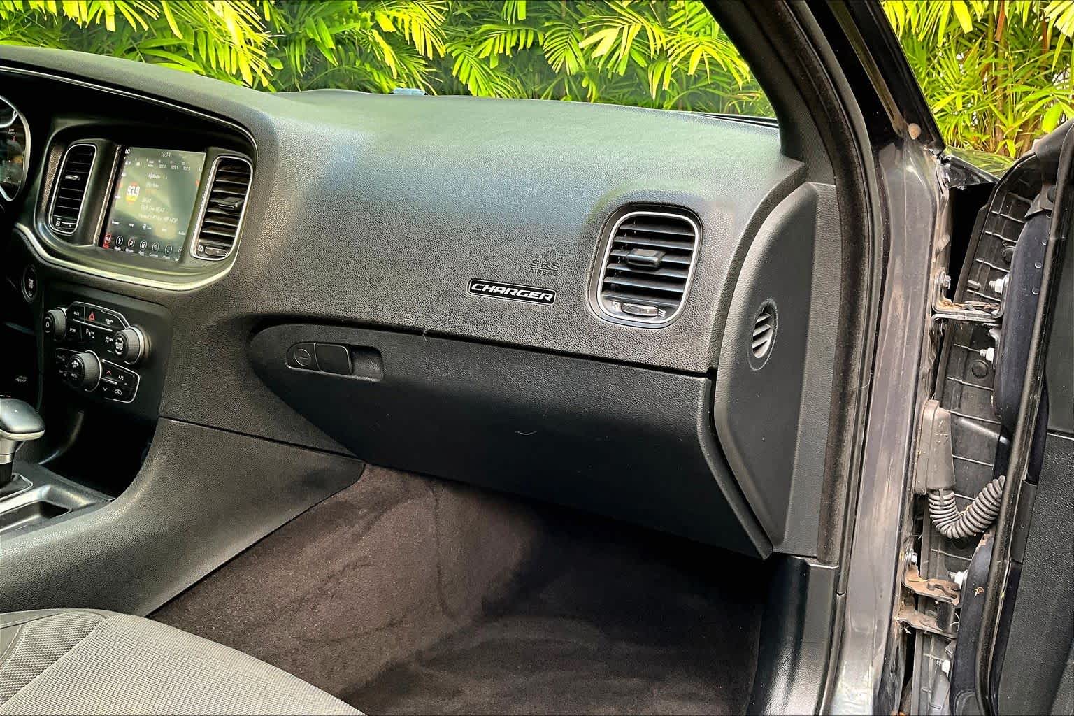 Thumbnail: 2018 Dodge Charger - 24