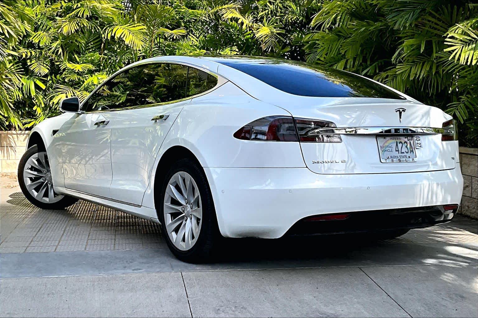 Thumbnail: 2017 Tesla Model S - 5