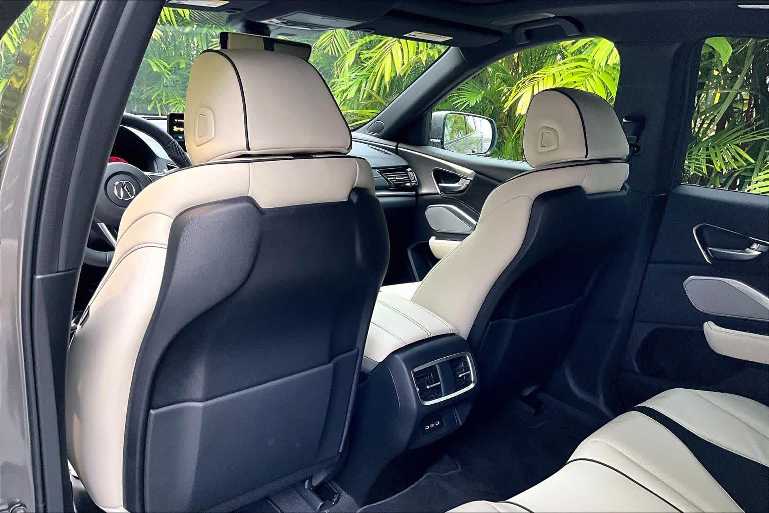 Thumbnail: 2026 Acura RDX - 13