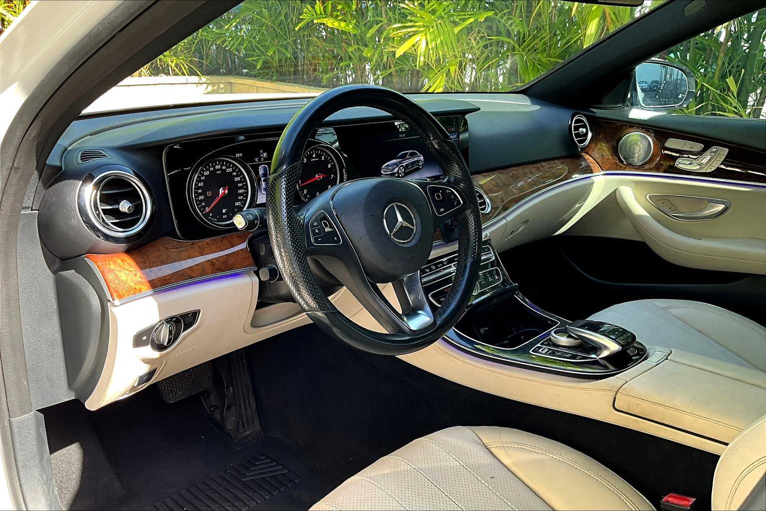 Thumbnail: 2017 Mercedes-Benz E-Class - 3