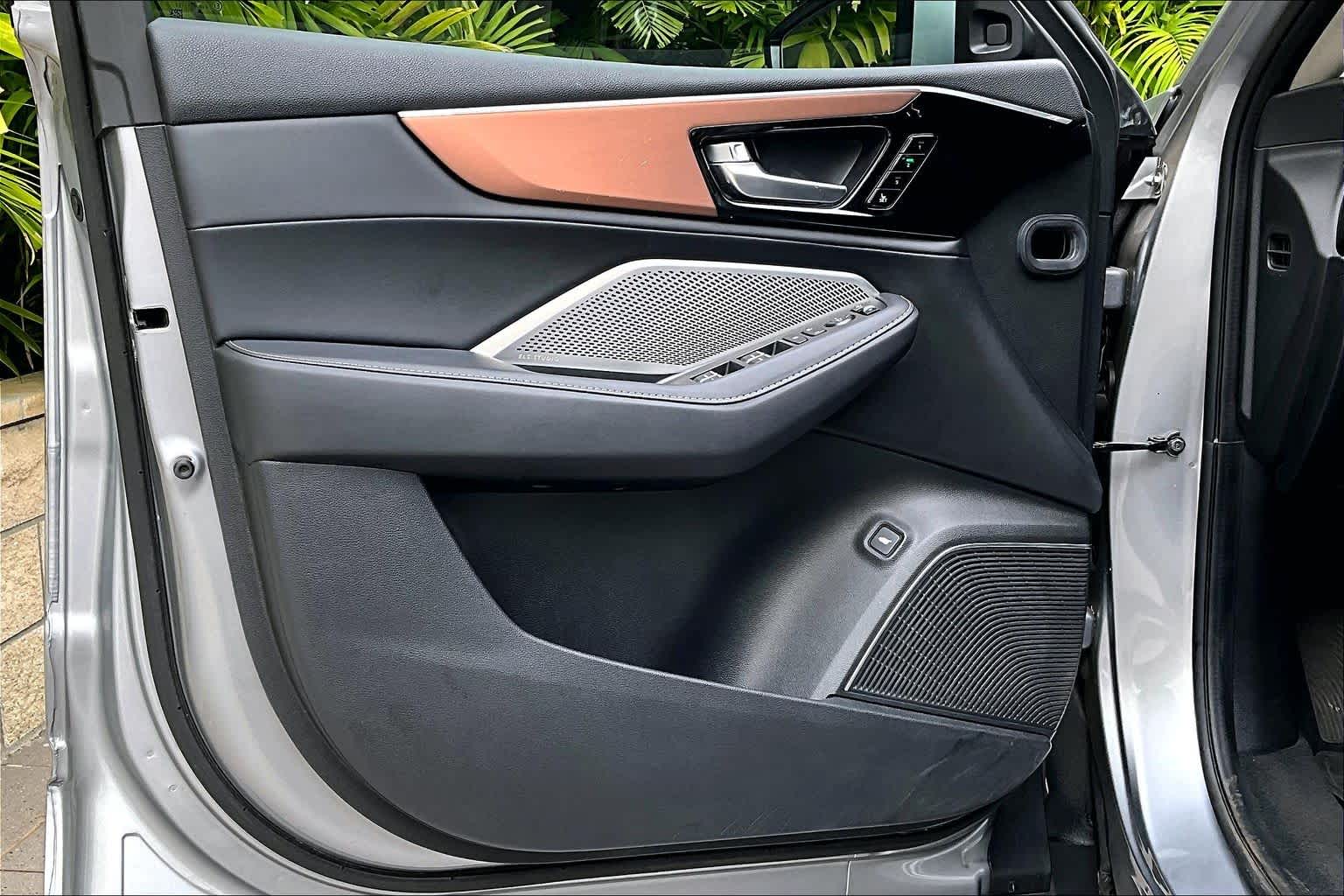 Thumbnail: 2022 Acura MDX - 28