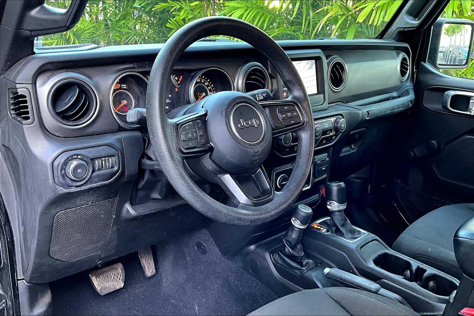 Thumbnail: 2022 Jeep Wrangler - 3
