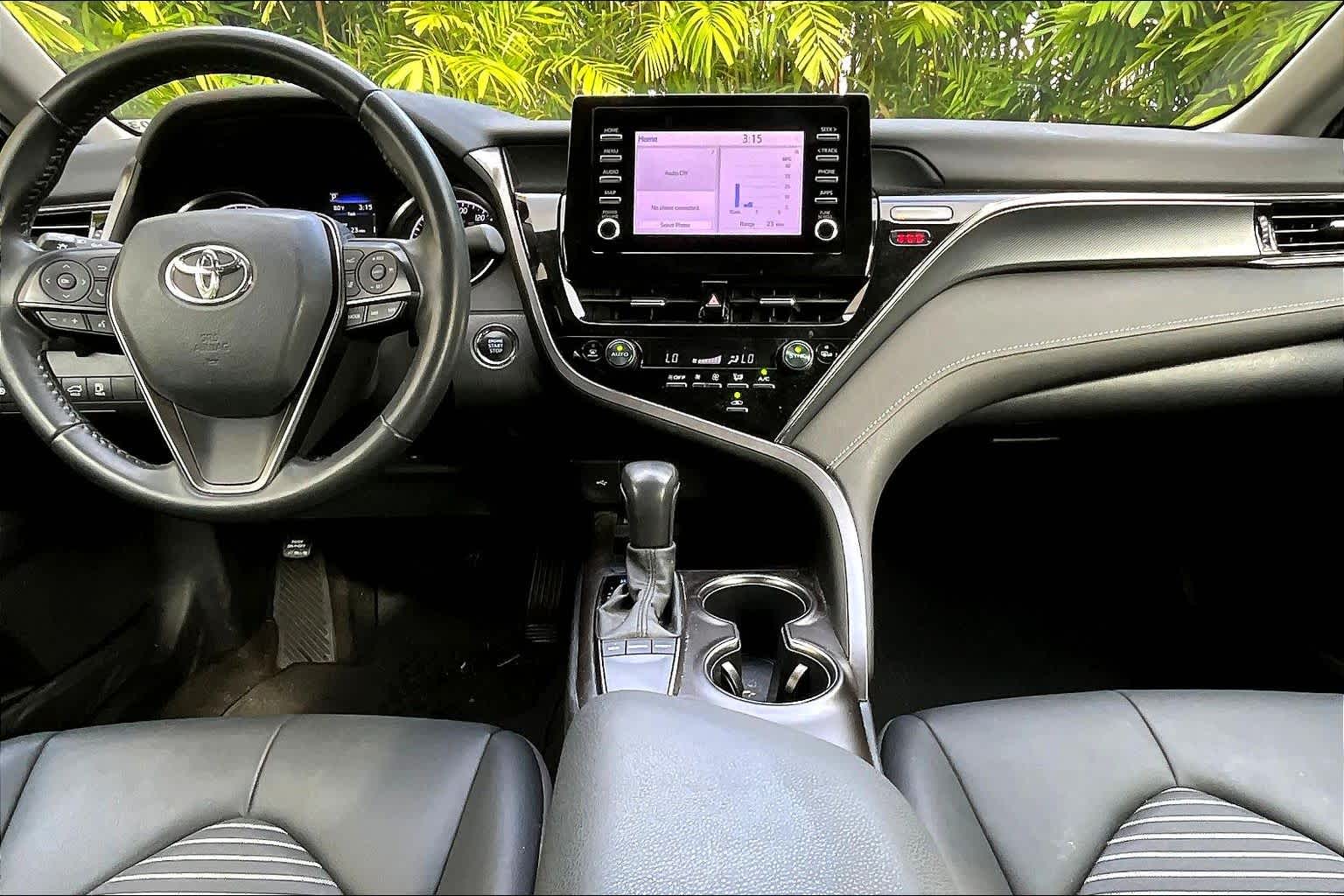 Thumbnail: 2022 Toyota Camry - 11