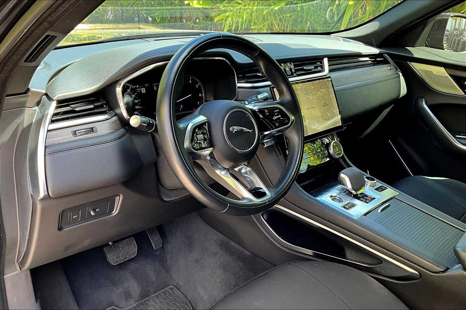 Thumbnail: 2022 Jaguar F-Pace - 3