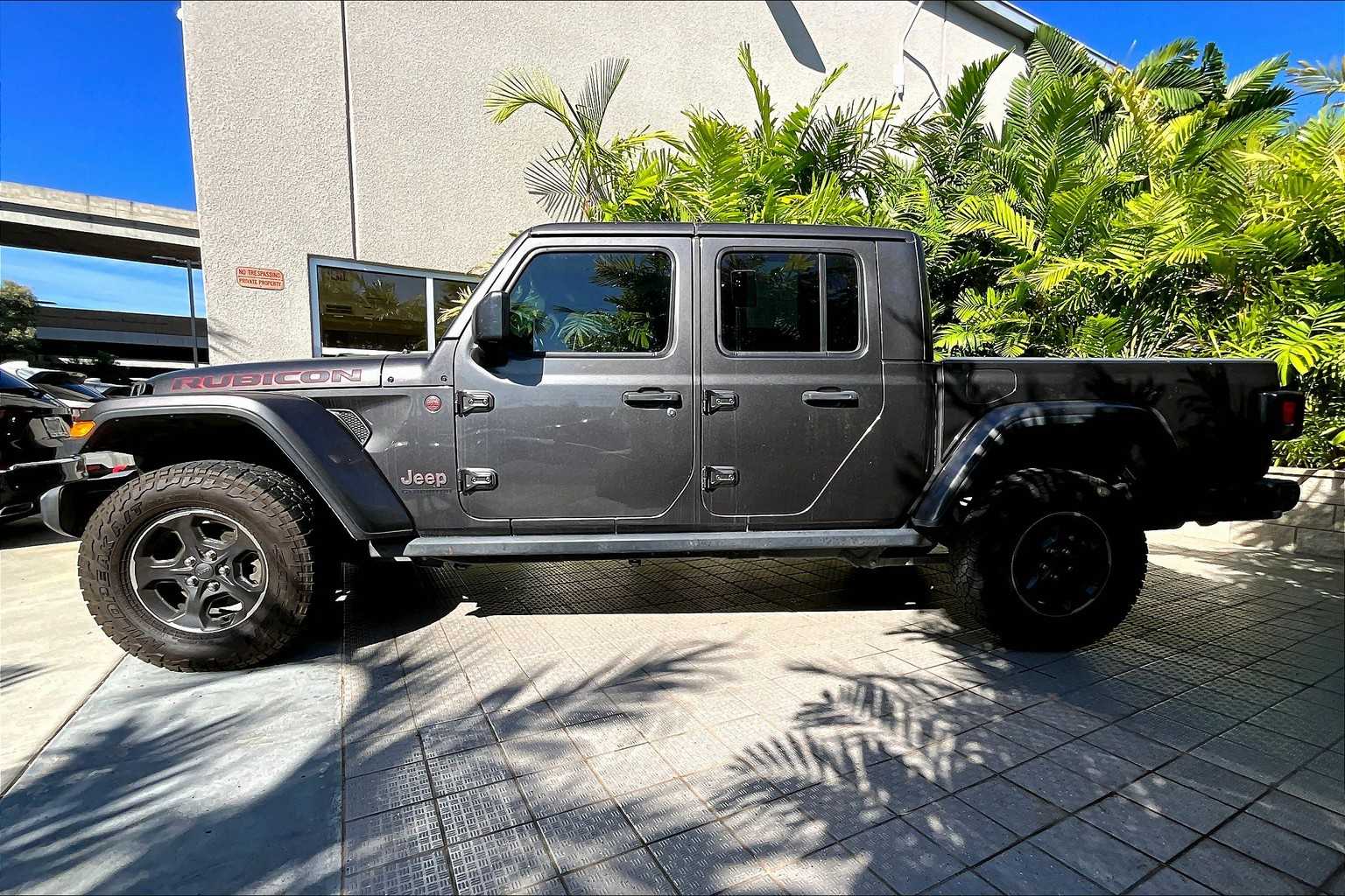 Thumbnail: 2021 Jeep Gladiator - 4