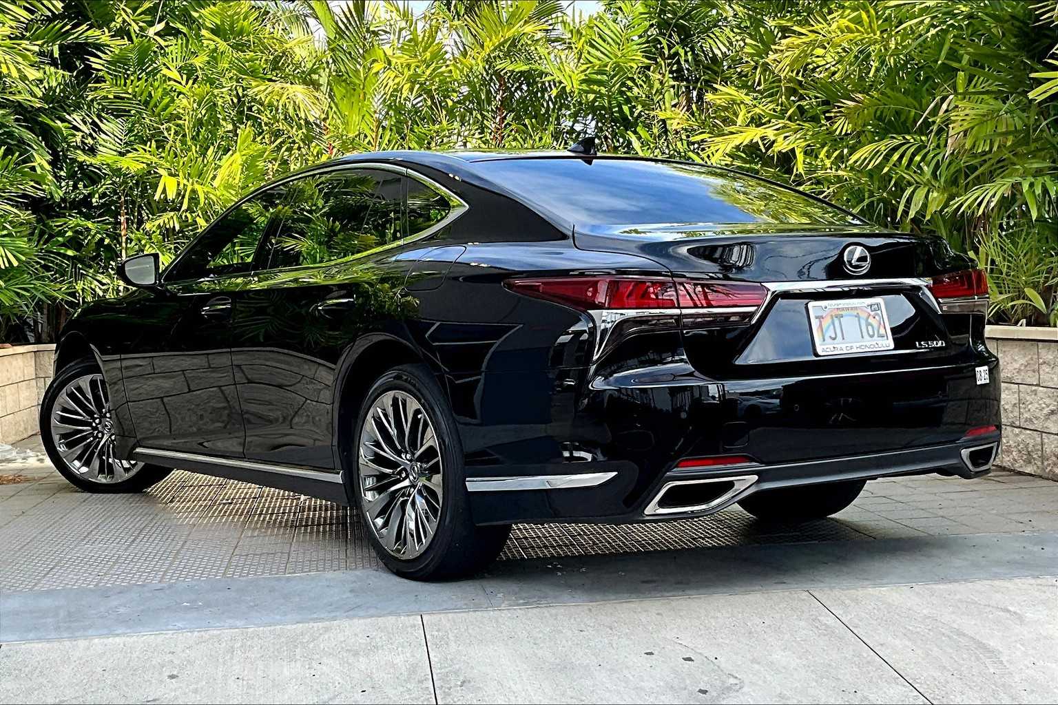 Thumbnail: 2018 Lexus LS - 4