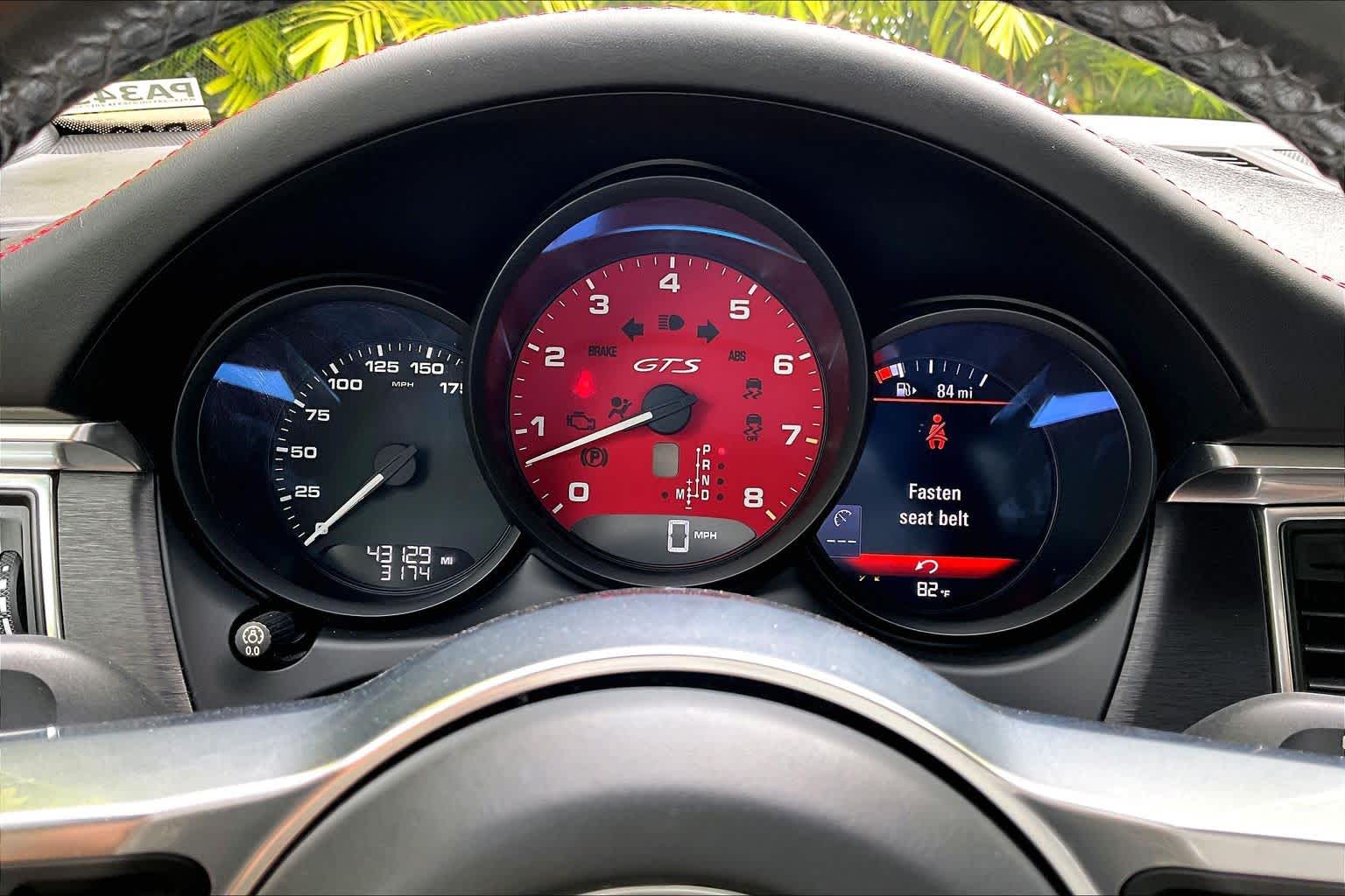 Thumbnail: 2017 Porsche Macan - 18