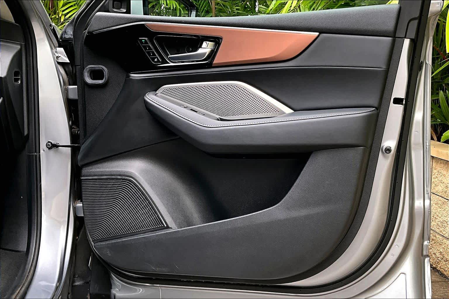 Thumbnail: 2022 Acura MDX - 29