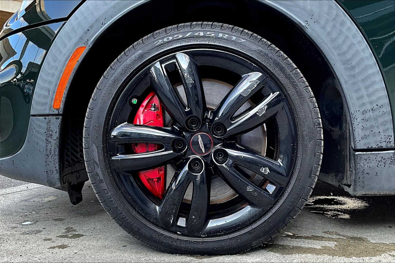 Thumbnail: 2017 MINI Cooper Hardtop - 9