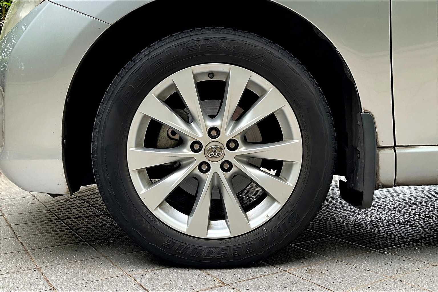 Thumbnail: 2014 Toyota Venza - 8