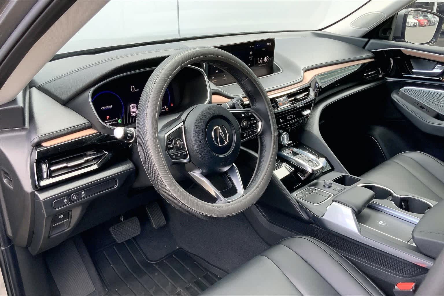 2022 Acura MDX photo 2