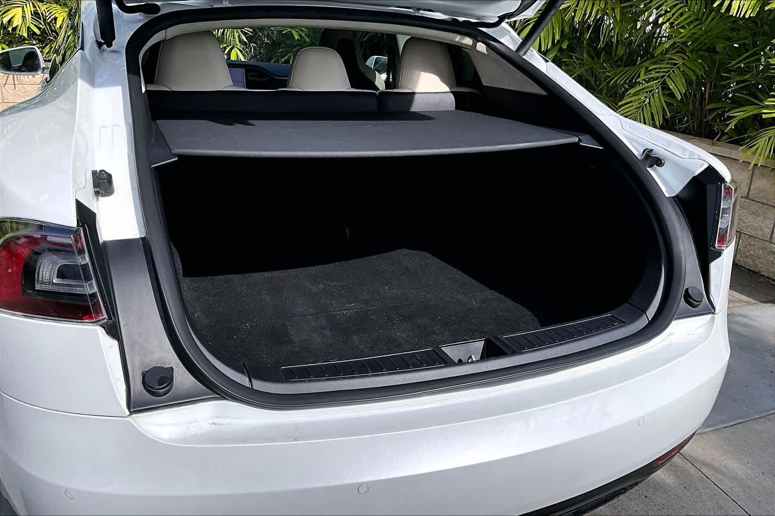 Thumbnail: 2017 Tesla Model S - 19