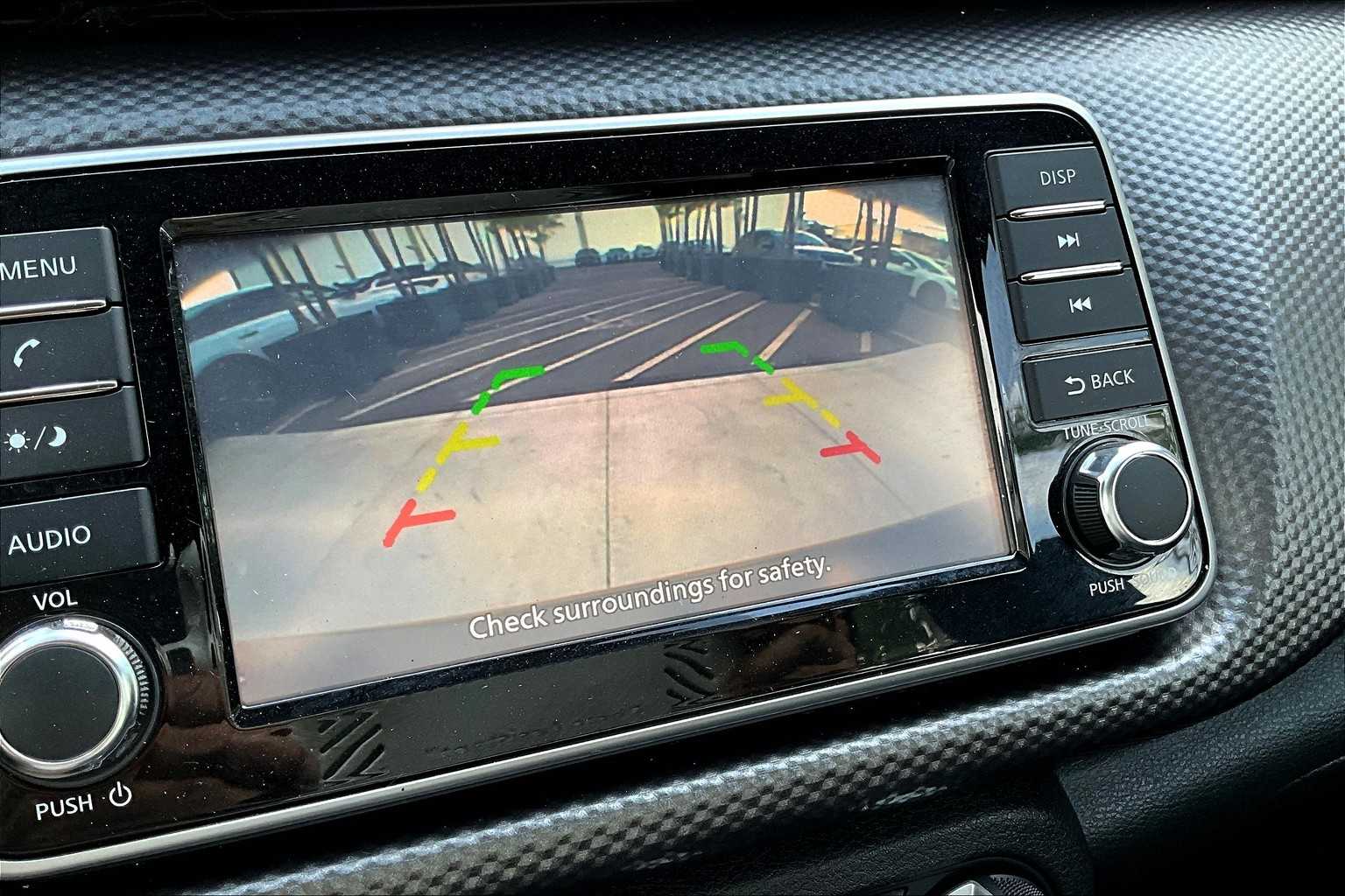 Thumbnail: 2019 Nissan Kicks - 27
