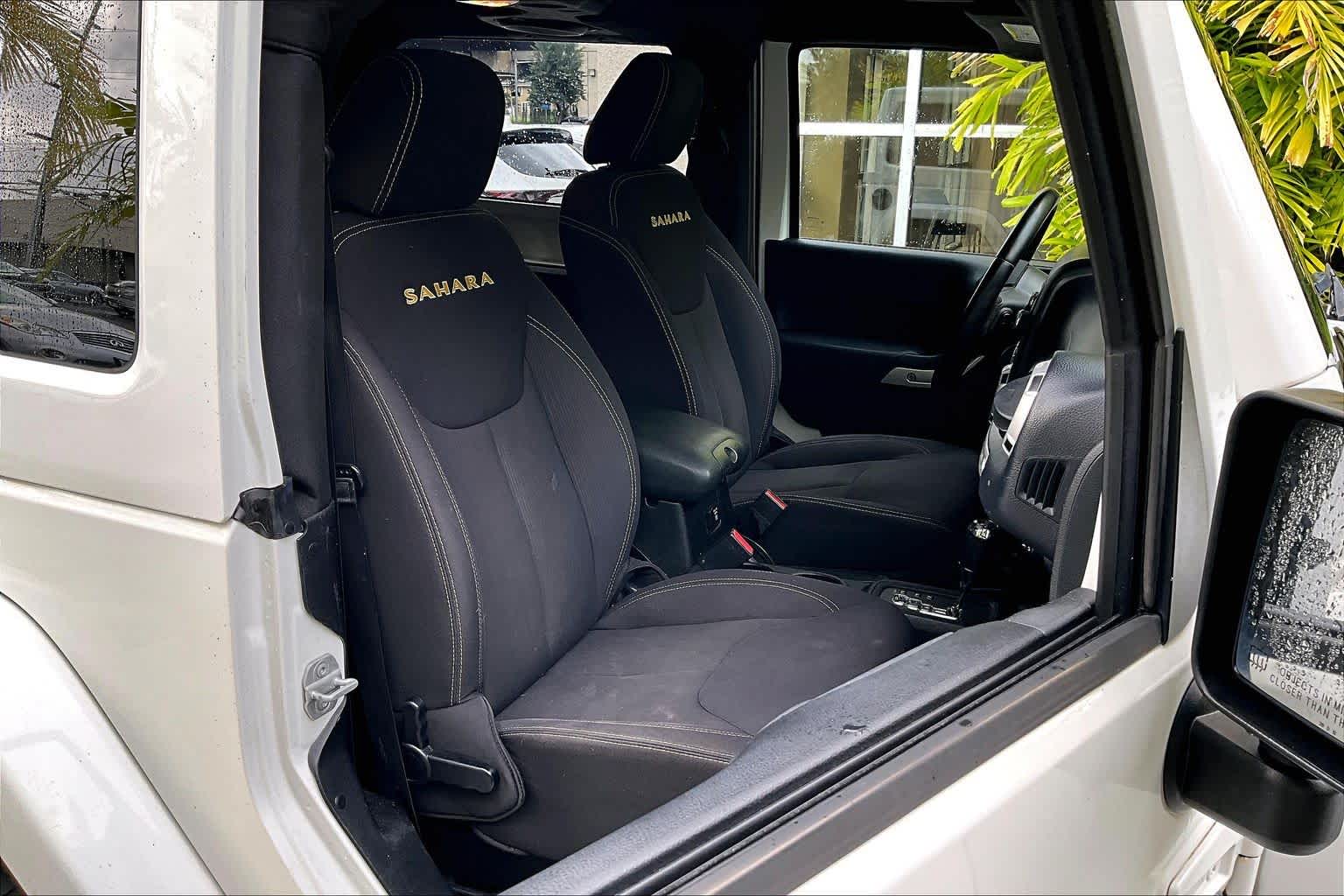 Thumbnail: 2013 Jeep Wrangler - 14