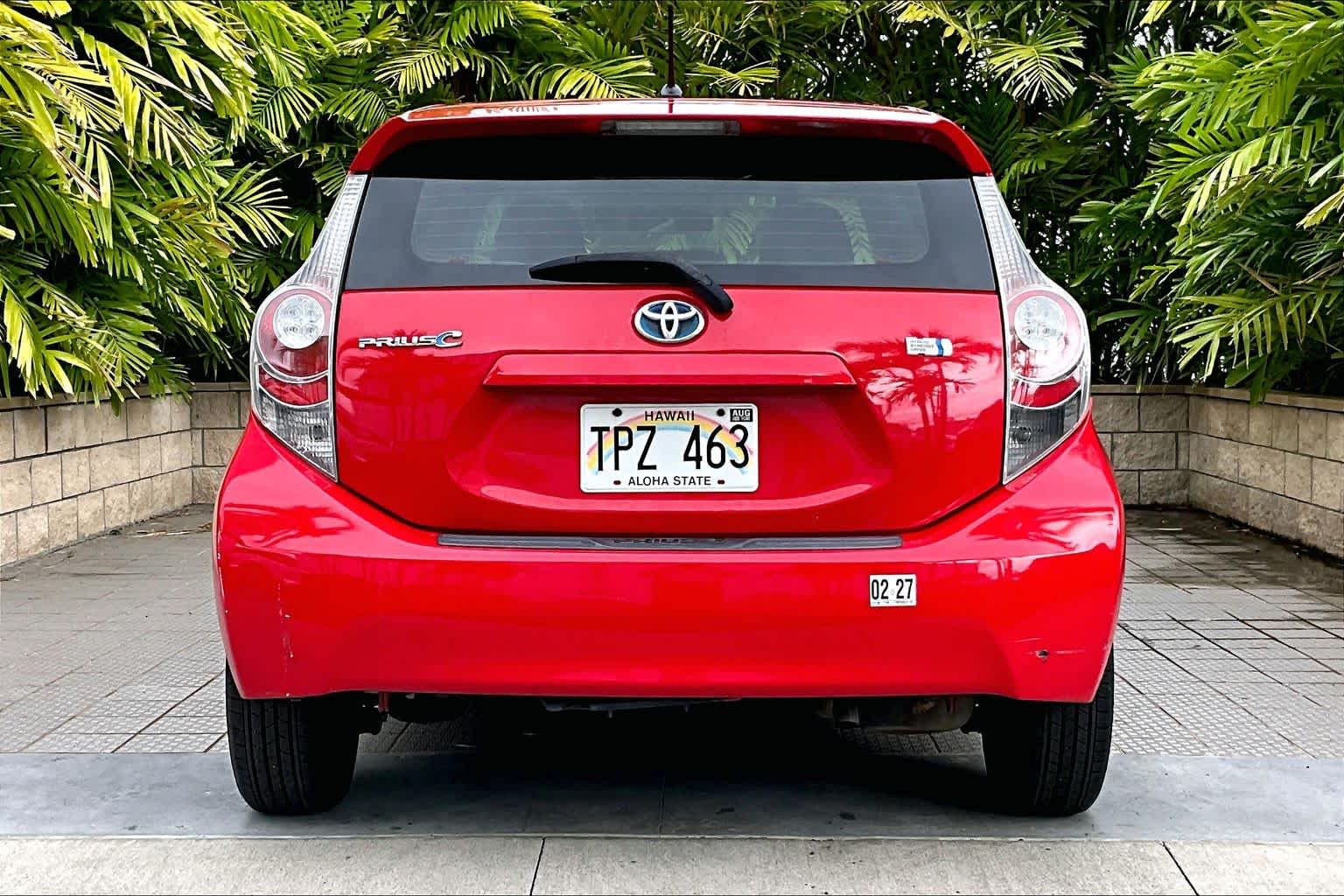 Thumbnail: 2012 Toyota Prius c - 6