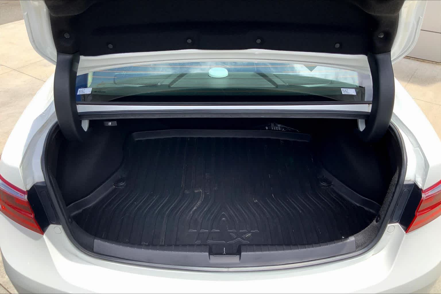 Thumbnail: 2018 Acura ILX - 18