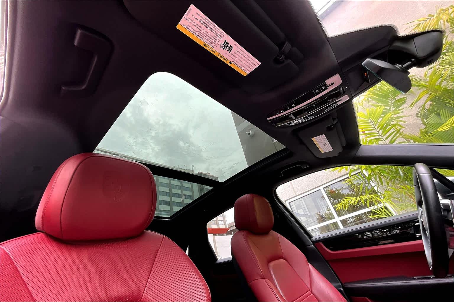 Thumbnail: 2021 Porsche Cayenne - 31