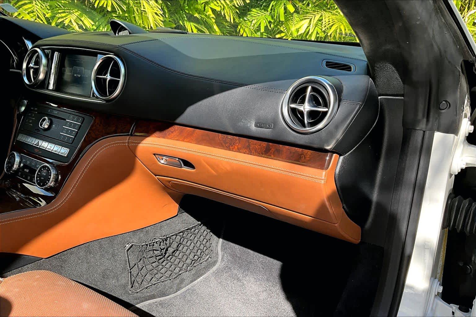 Thumbnail: 2017 Mercedes-Benz SL-Class - 23