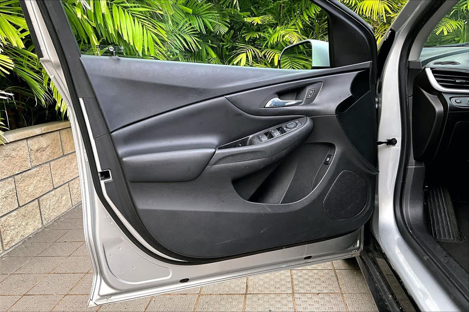 Thumbnail: 2017 Chevrolet Volt - 28