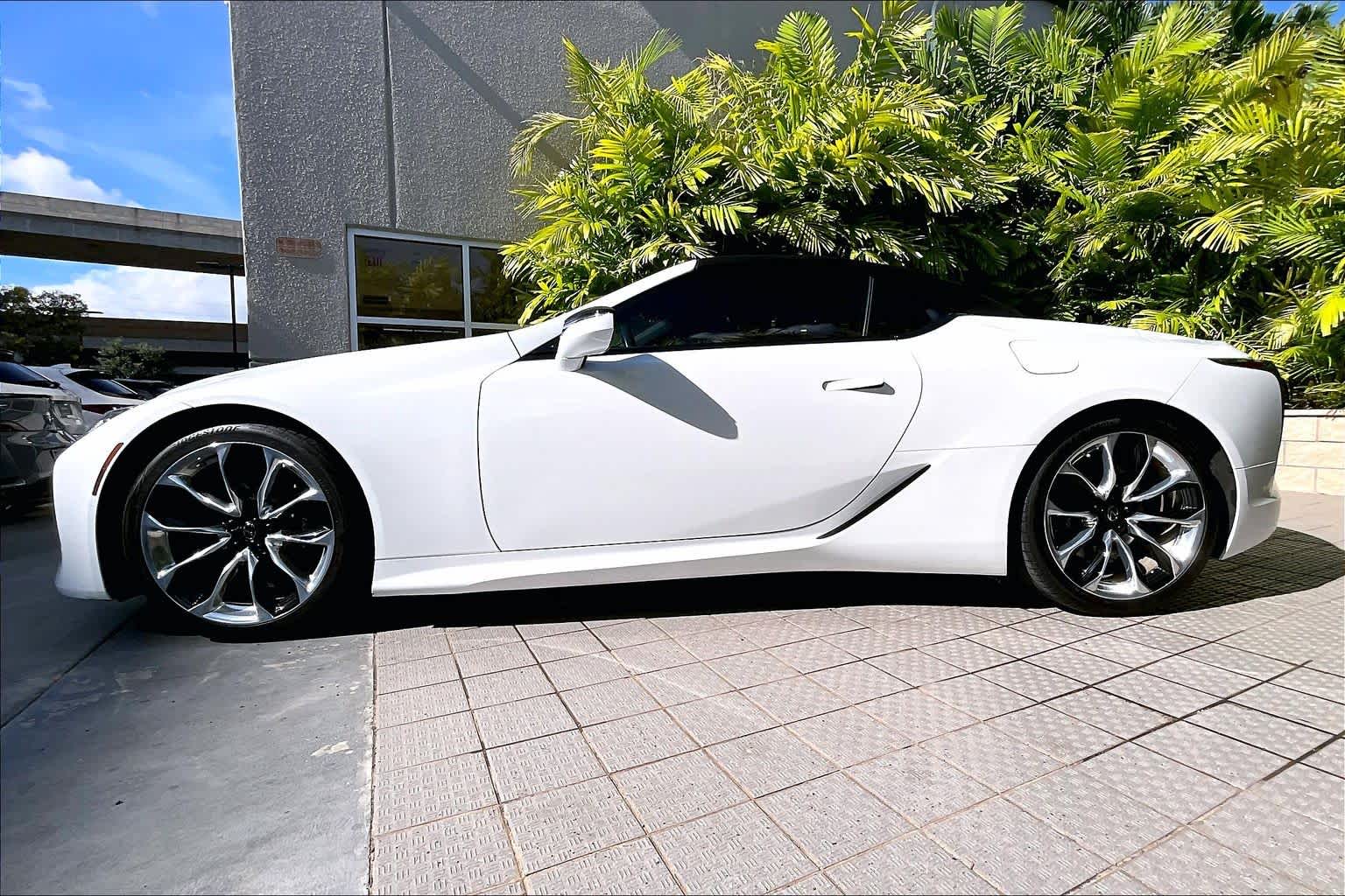 Thumbnail: 2023 Lexus LC - 4
