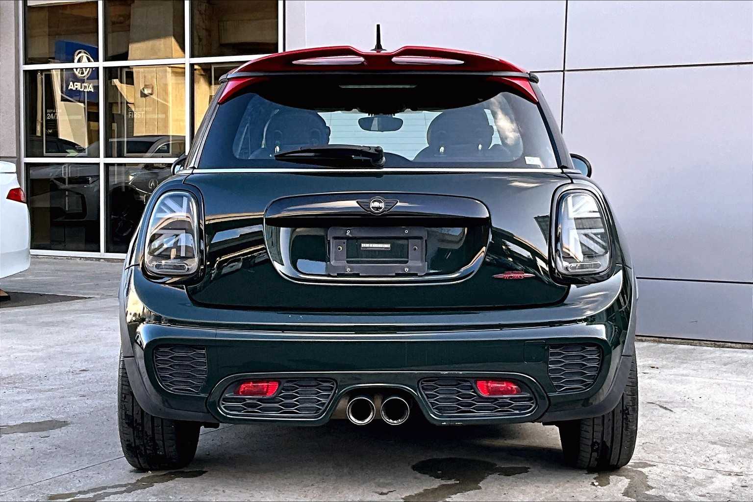 Thumbnail: 2017 MINI Cooper Hardtop - 6