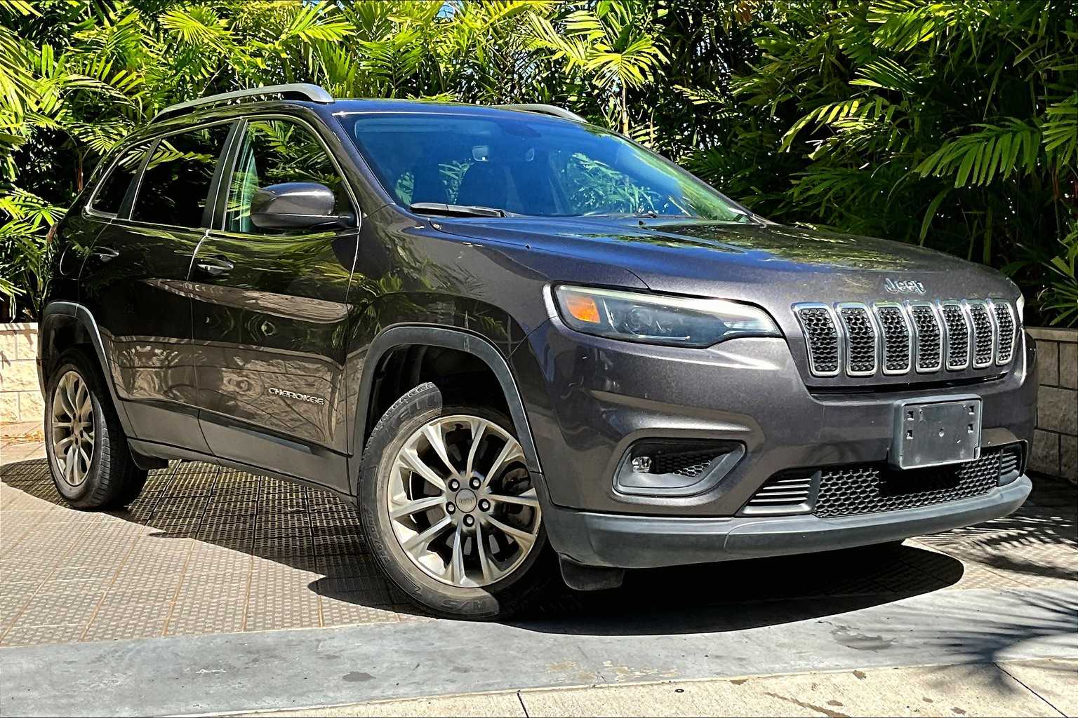 Thumbnail: 2019 Jeep Cherokee - 22