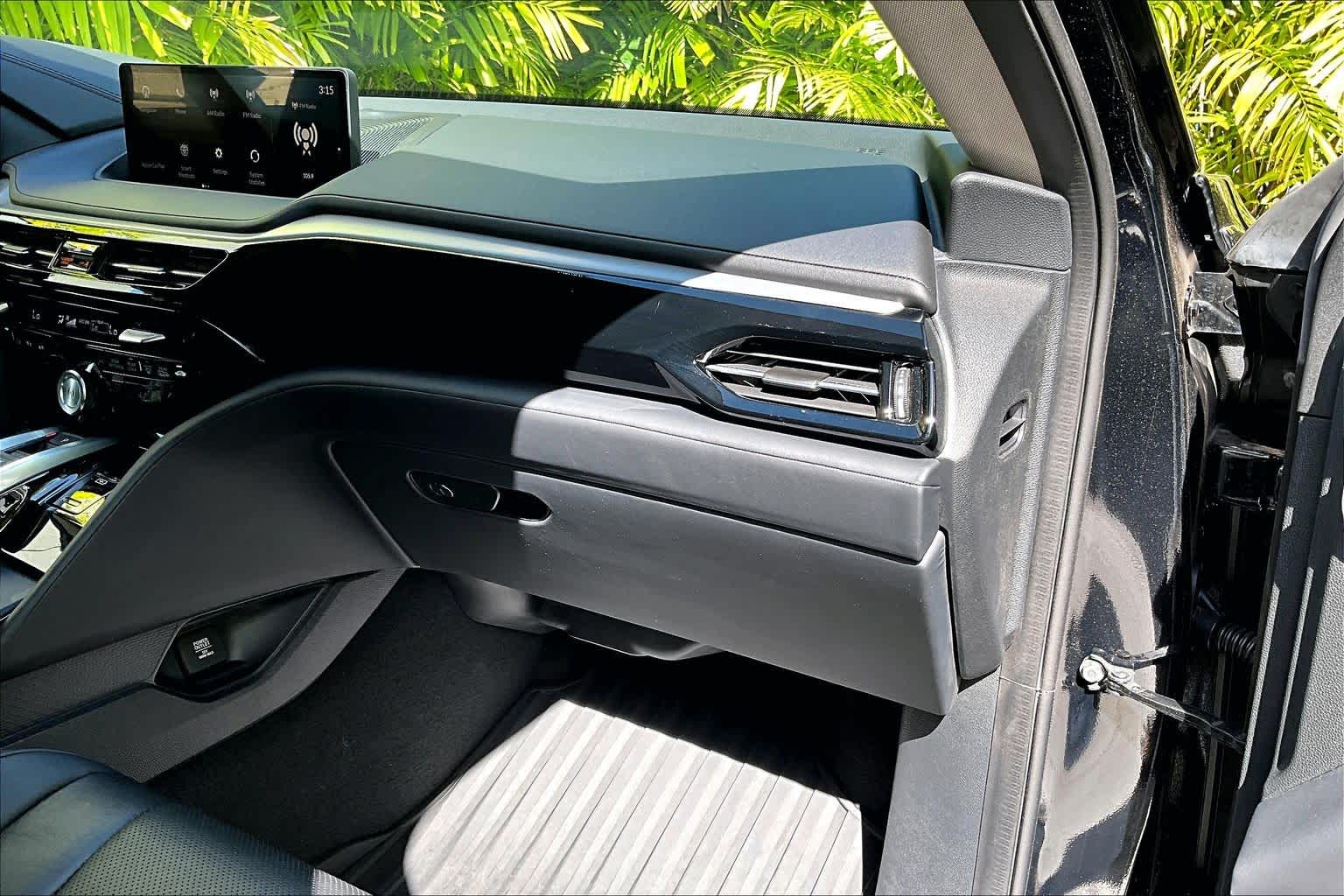 Thumbnail: 2023 Acura MDX - 24