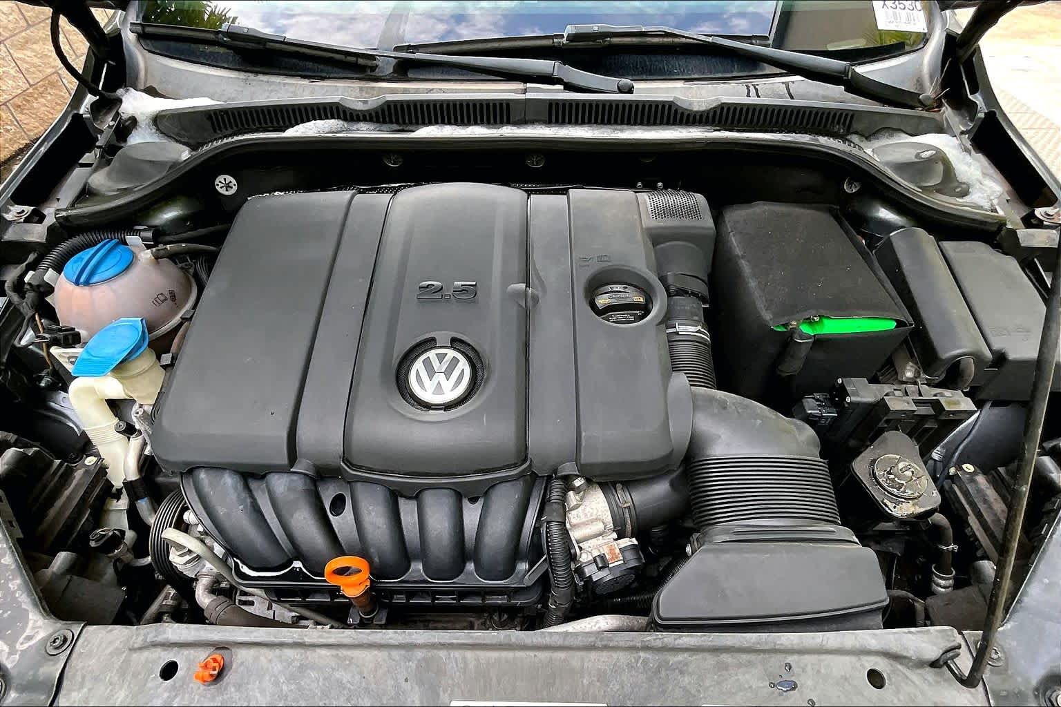 Thumbnail: 2013 Volkswagen Jetta - 10