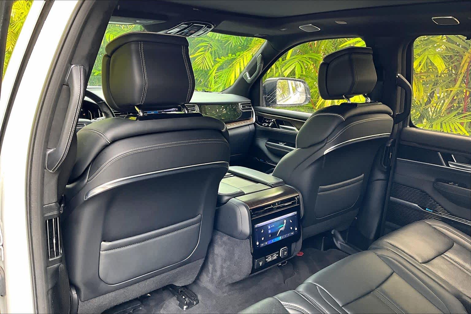 Thumbnail: 2023 Jeep Grand Wagoneer - 13