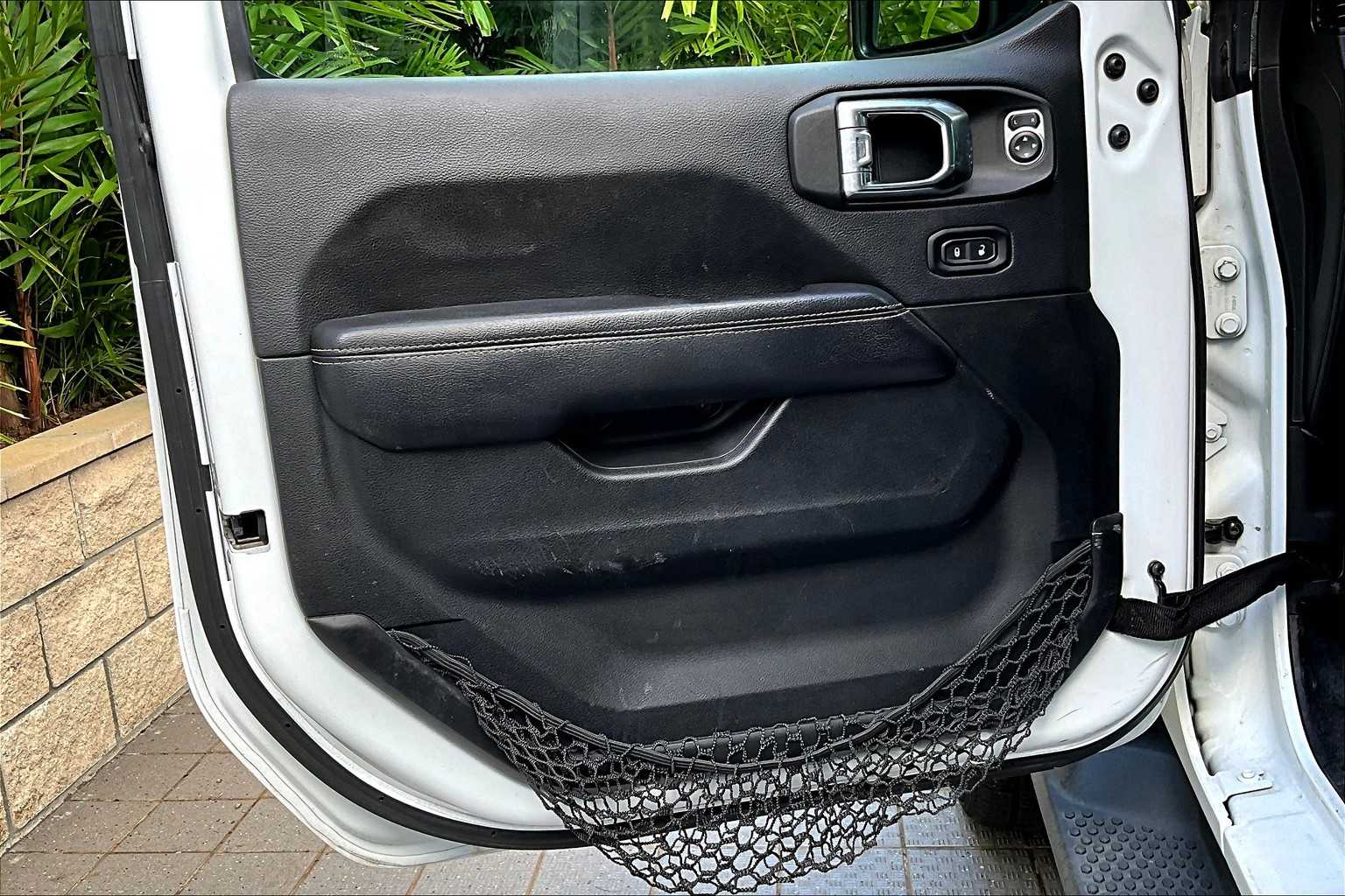 Thumbnail: 2021 Jeep Wrangler - 28