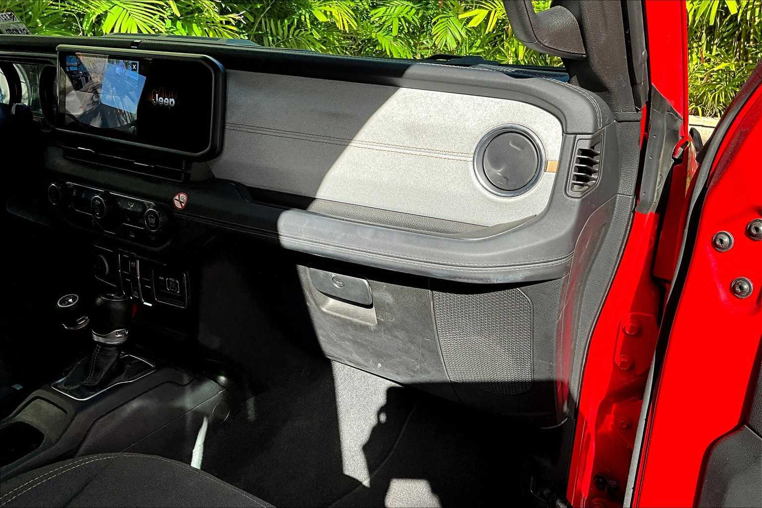 Thumbnail: 2024 Jeep Wrangler - 24