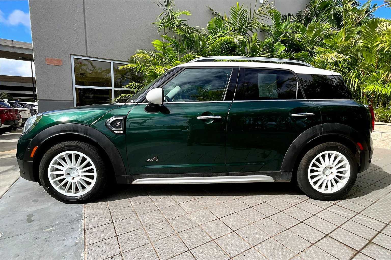 Thumbnail: 2017 MINI Cooper Countryman - 4