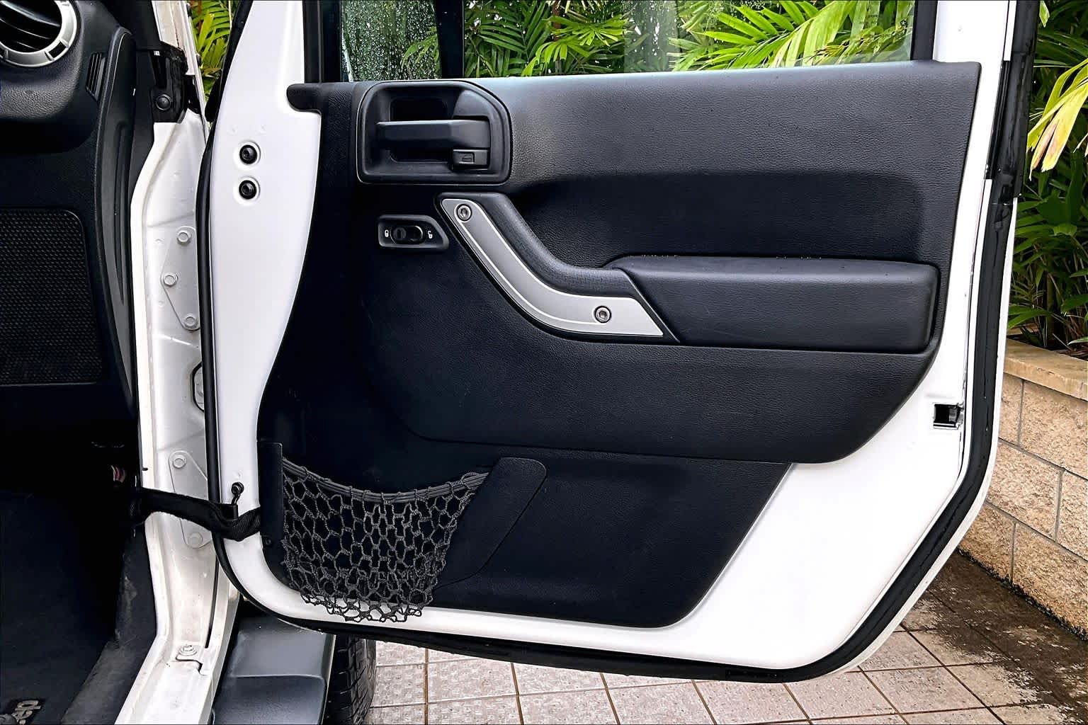 Thumbnail: 2013 Jeep Wrangler - 29