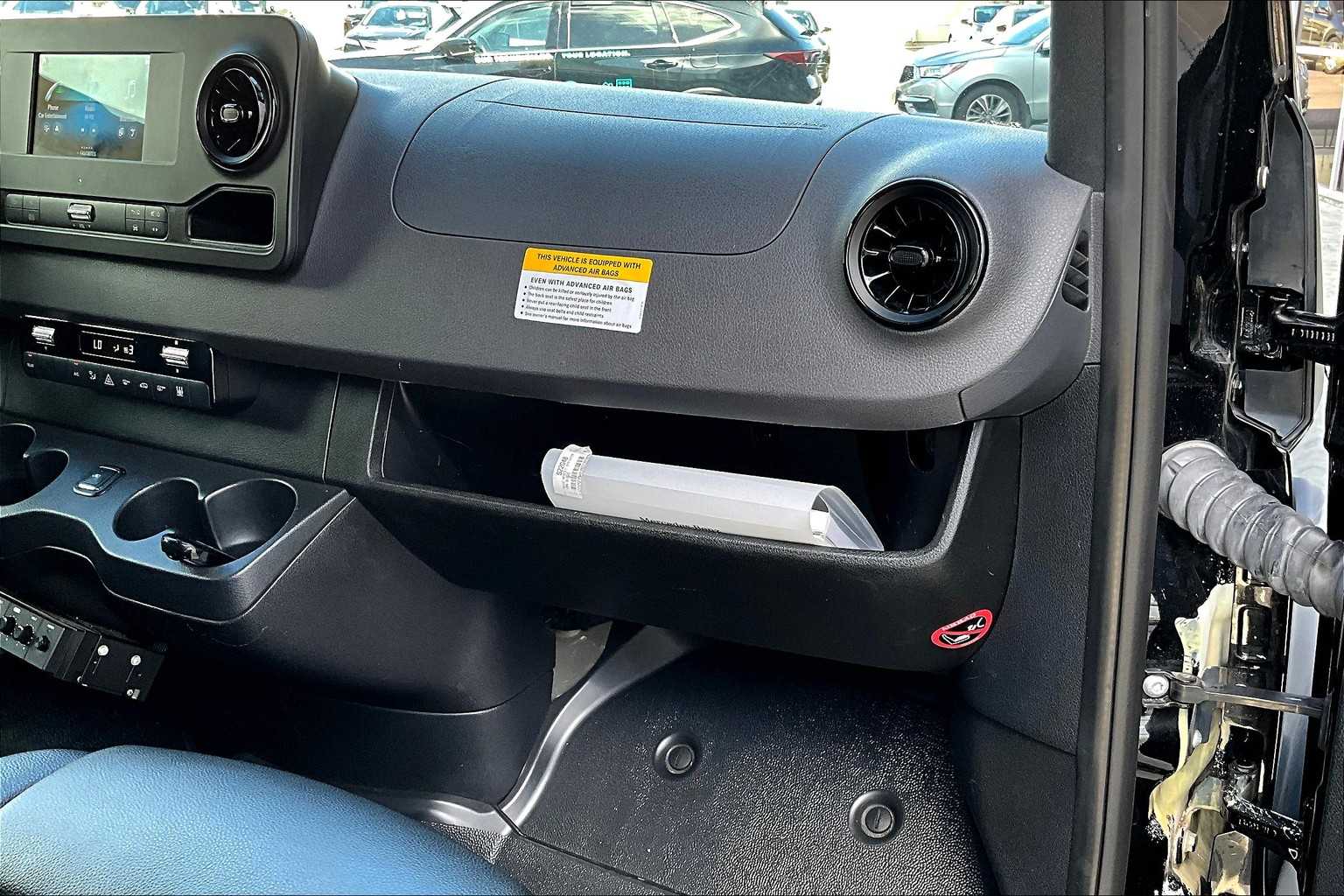 Thumbnail: 2022 Mercedes-Benz Sprinter - 24