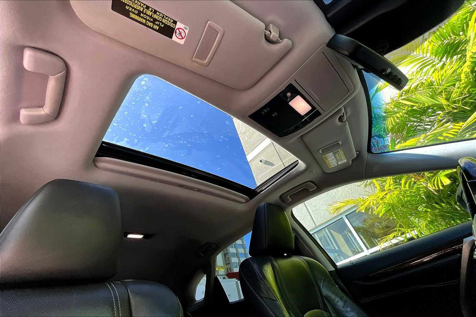 Thumbnail: 2018 Lexus RX - 31