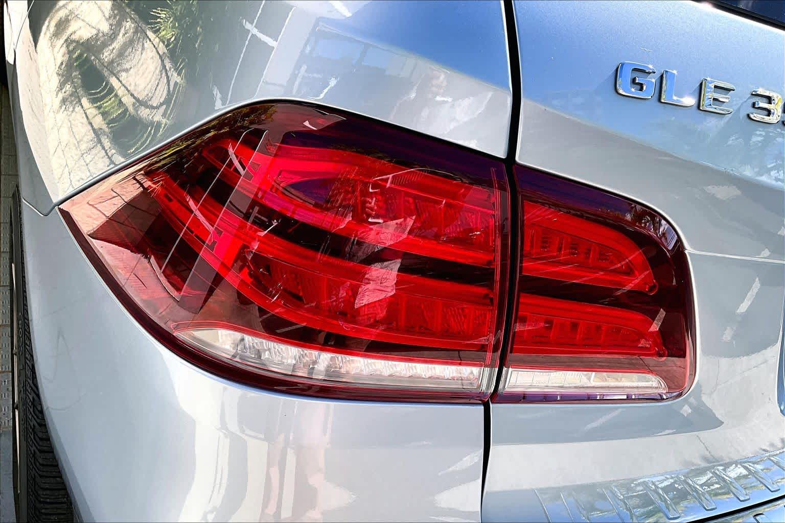 Thumbnail: 2017 Mercedes-Benz GLE - 33