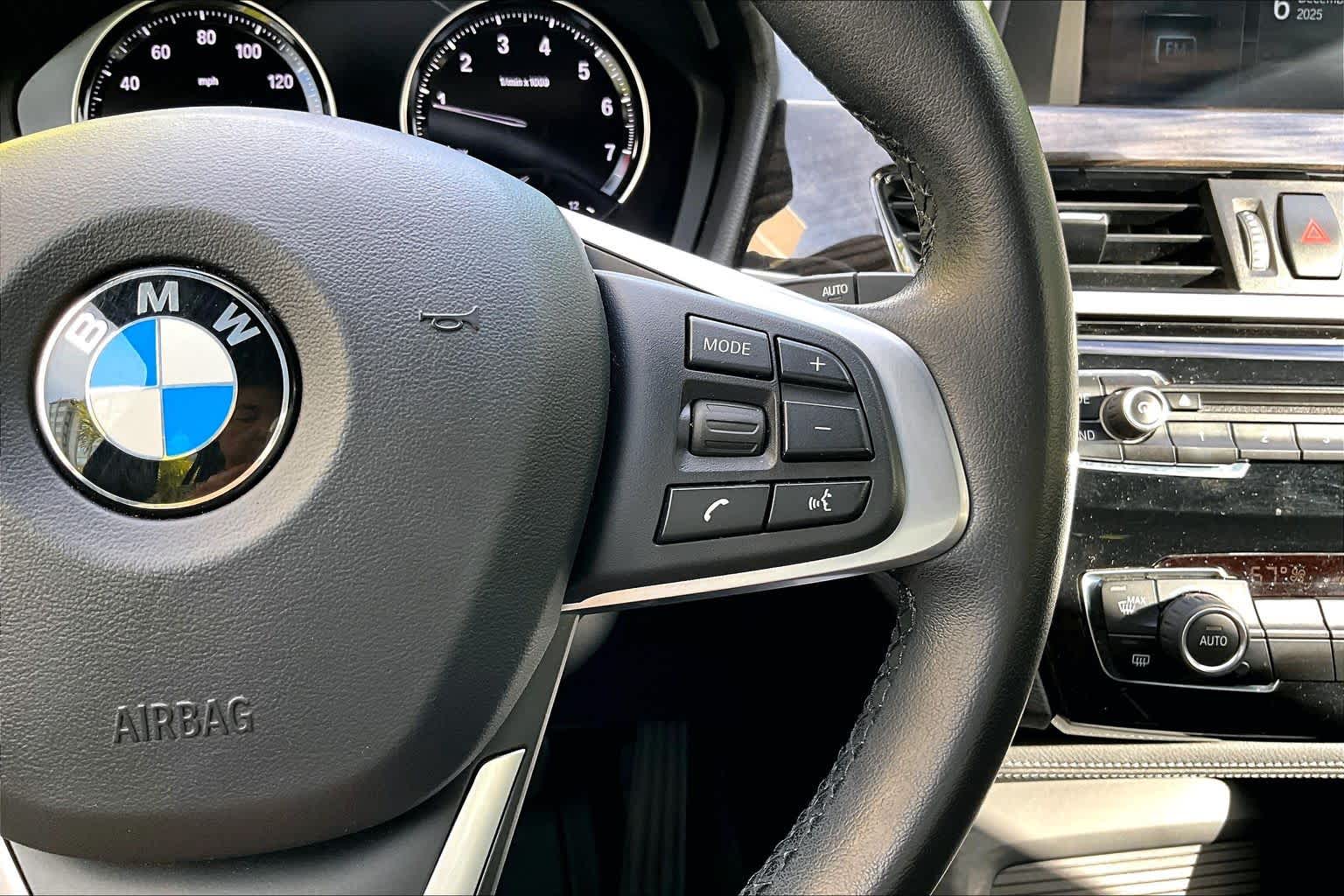 Thumbnail: 2018 BMW X1 - 26