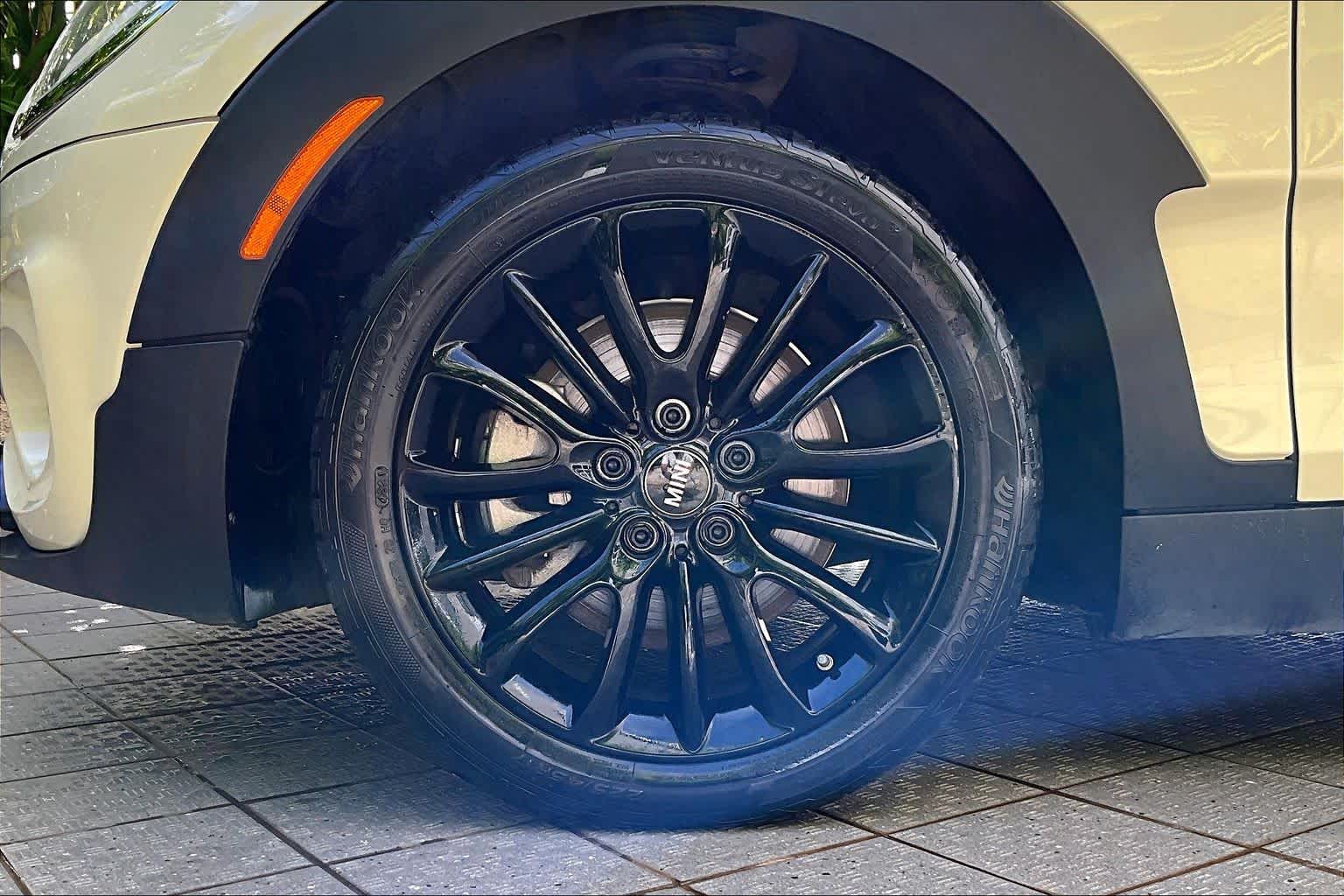 Thumbnail: 2023 MINI Cooper Clubman - 9