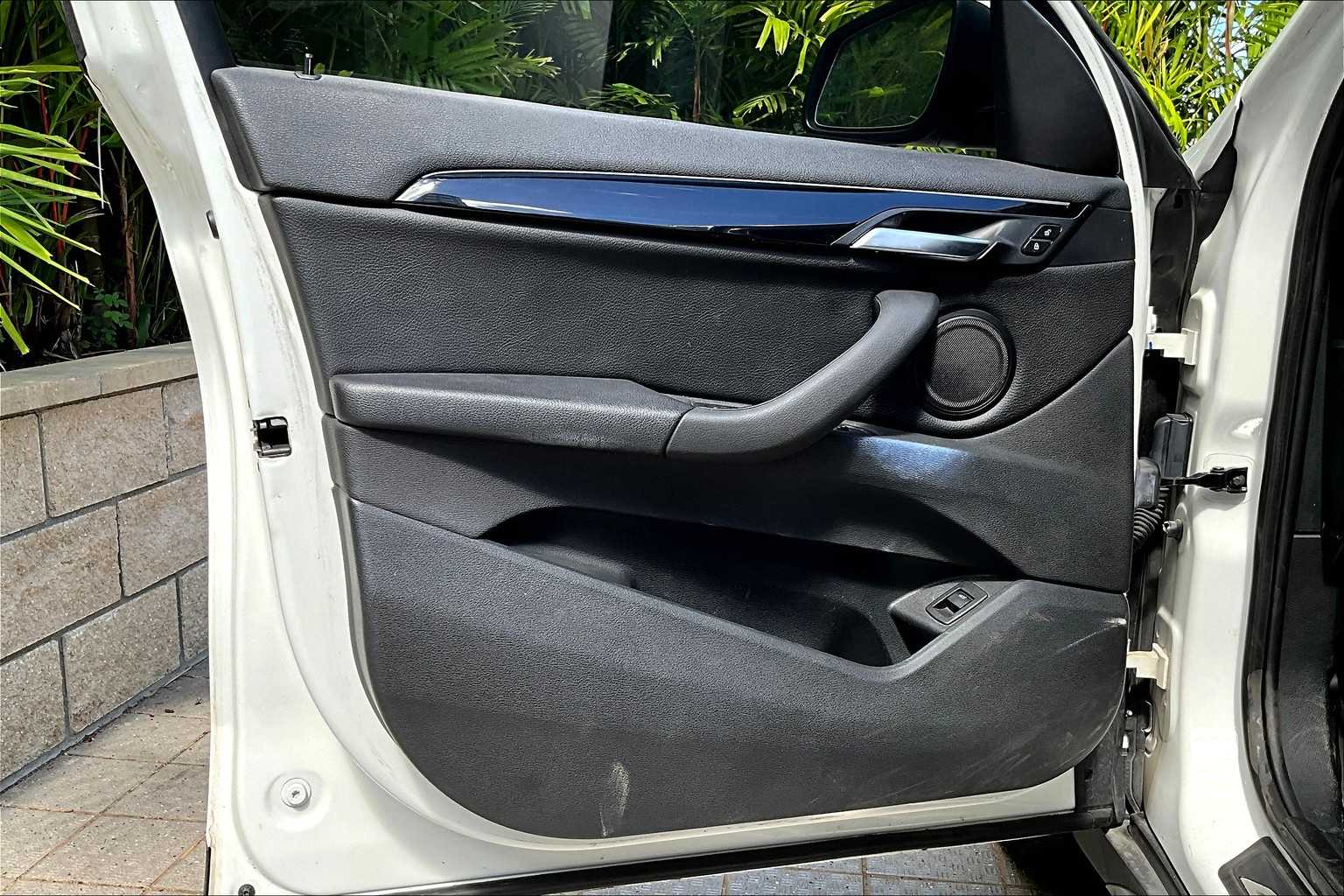 Thumbnail: 2016 BMW X1 - 28