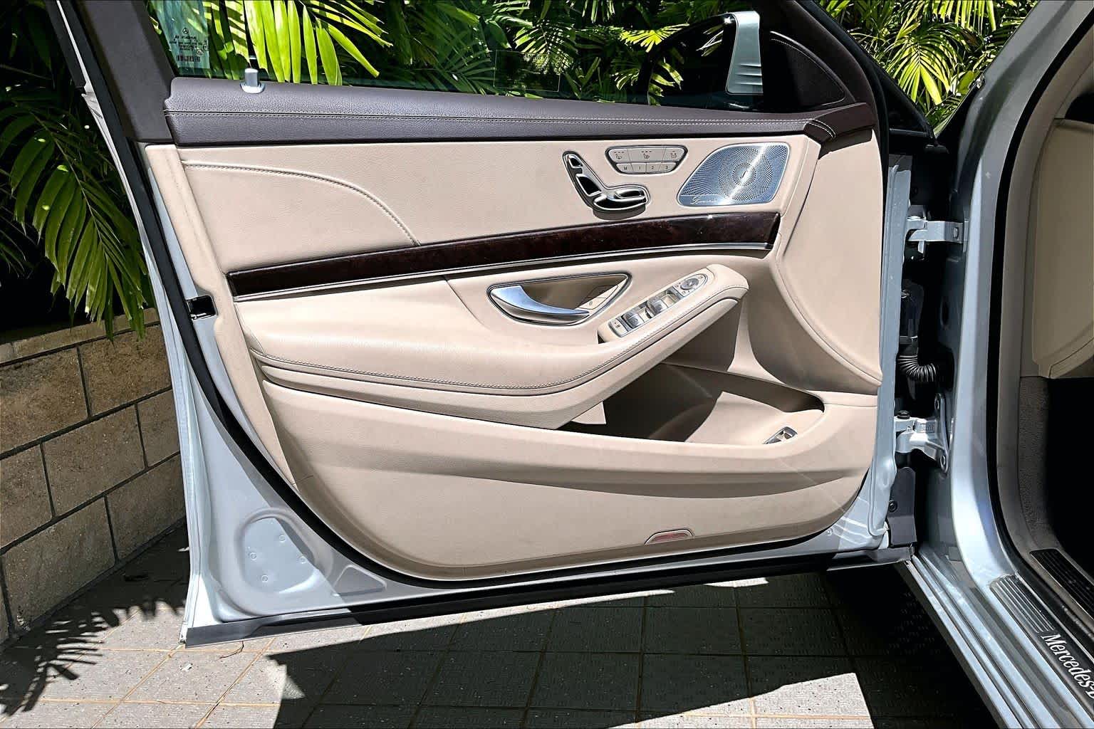 Thumbnail: 2019 Mercedes-Benz S-Class - 28